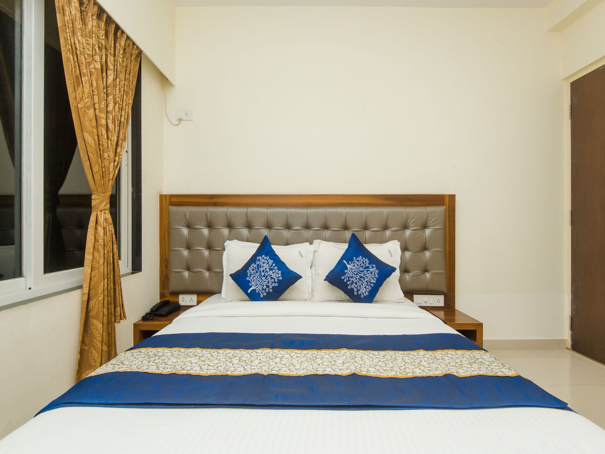 Oyo 11441 Hotel Blue Bells Residency Mumbai Luaran gambar