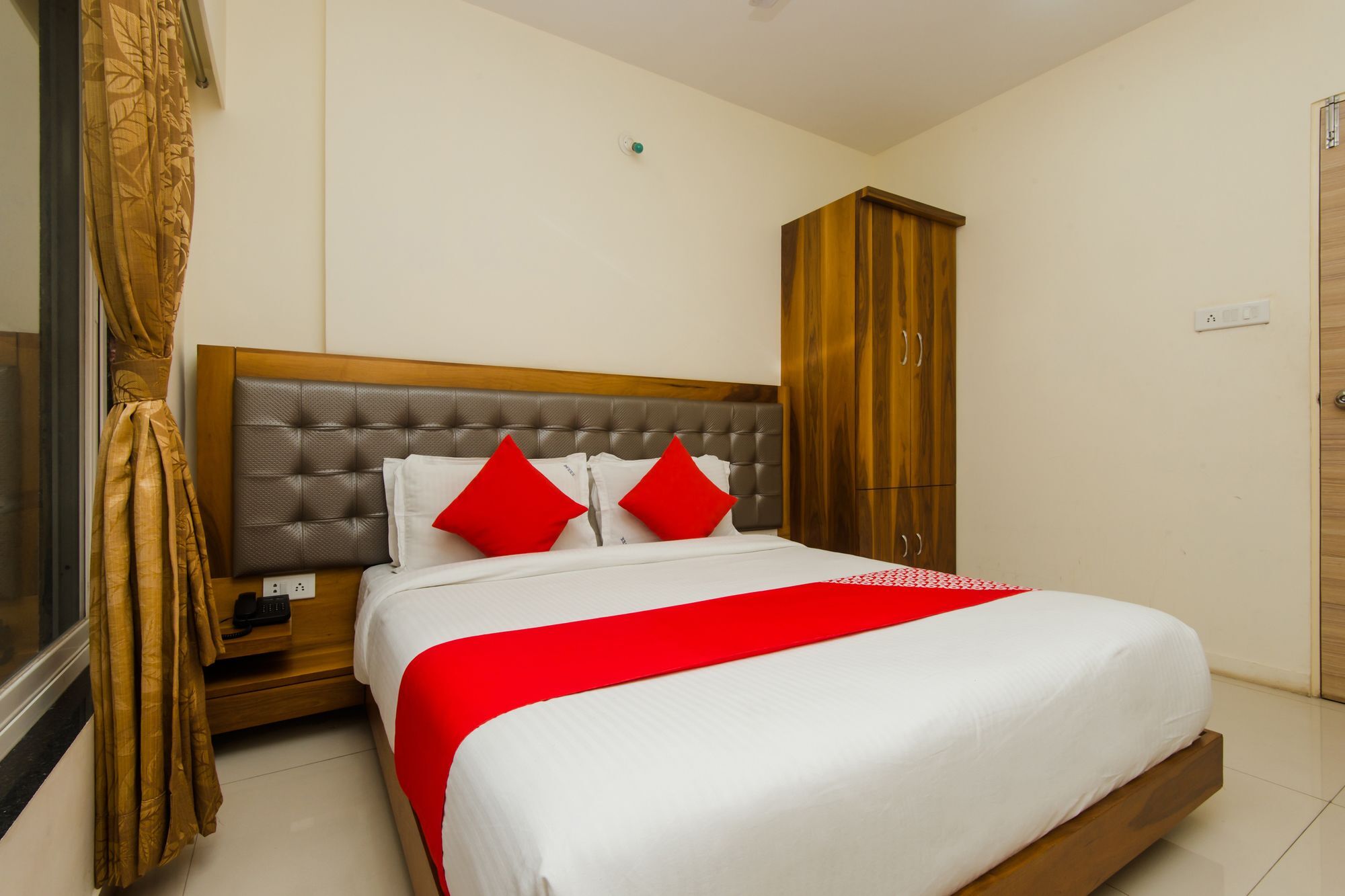 Oyo 11441 Hotel Blue Bells Residency Mumbai Luaran gambar