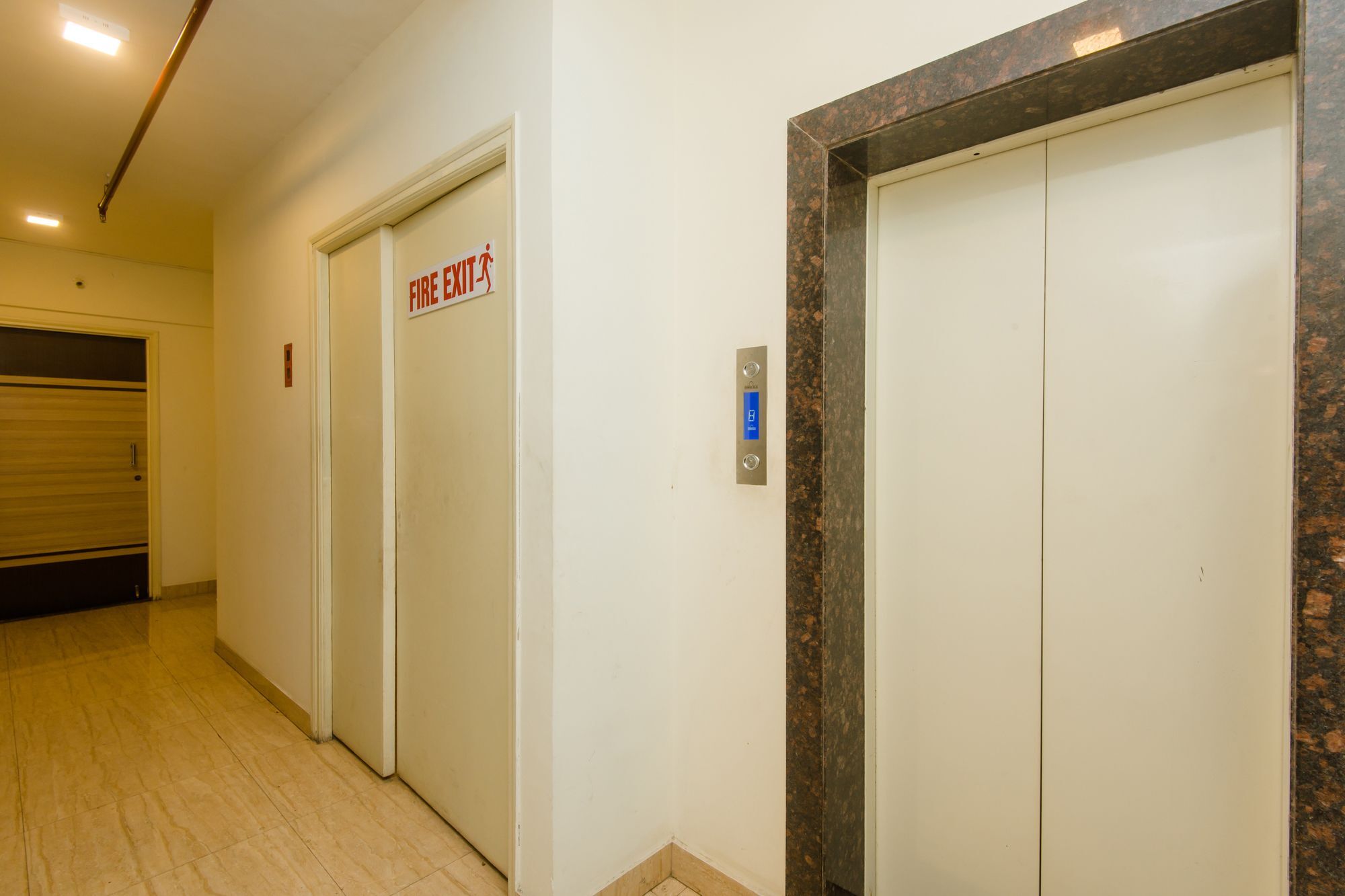 Oyo 11441 Hotel Blue Bells Residency Mumbai Luaran gambar