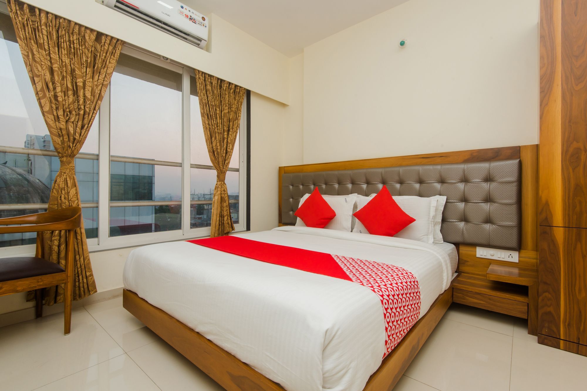 Oyo 11441 Hotel Blue Bells Residency Mumbai Luaran gambar
